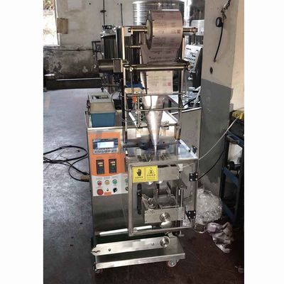 Μηχανή πλήρωσης σακουλιών 220V/110V 3.5KW ηλεκτρική για τη συσκευασία κρέμας